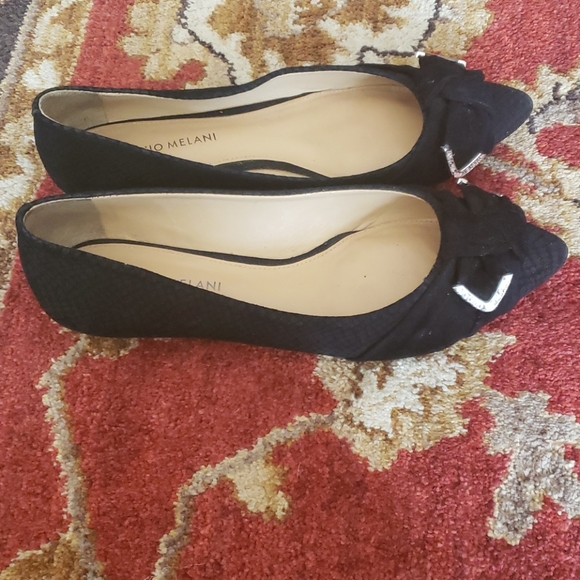 Shoes - Picture 2 of 4